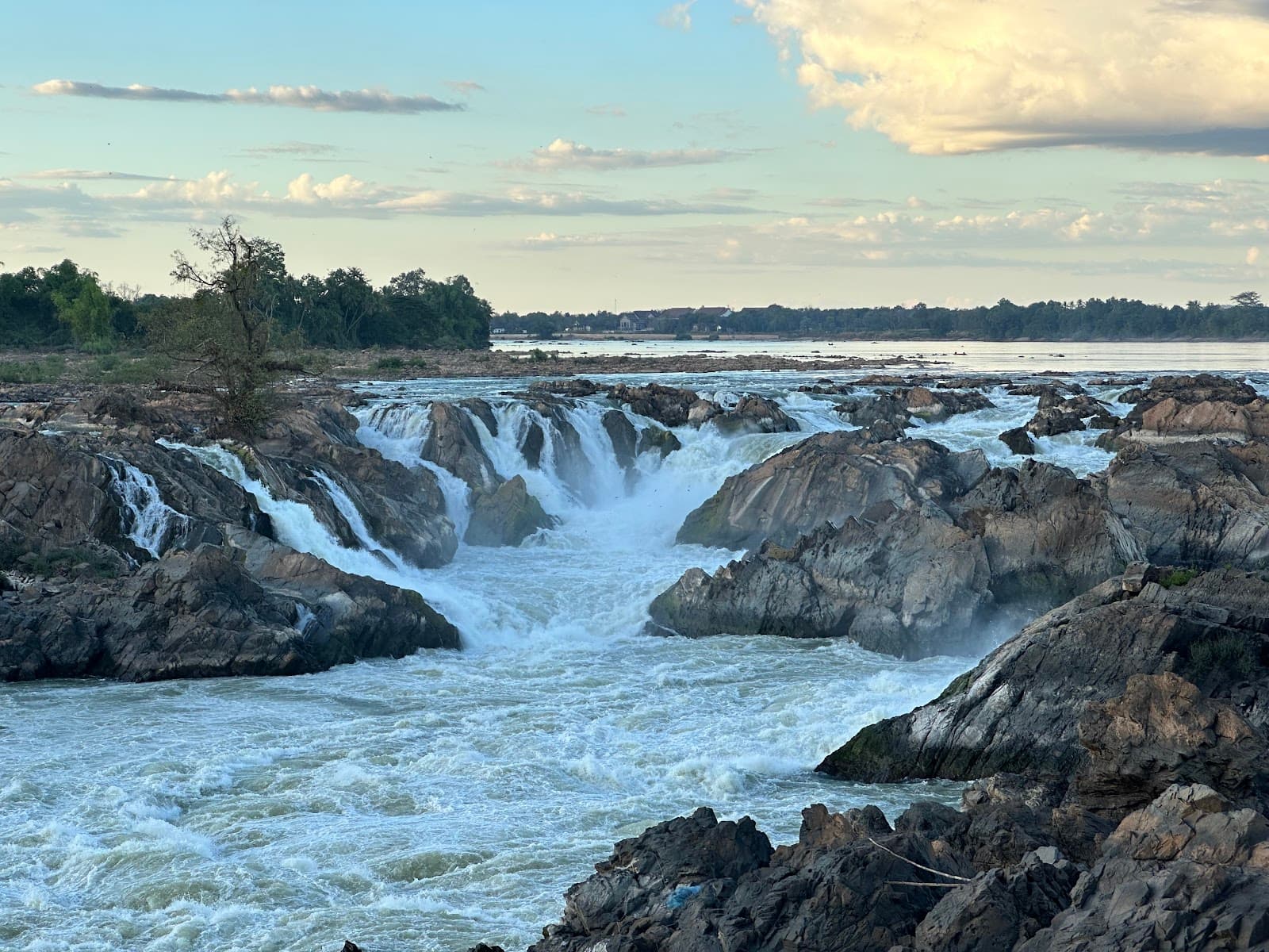 Khone Phapheng Falls - Image 1