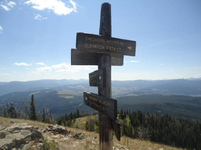 Panoramic Mountain Vistas