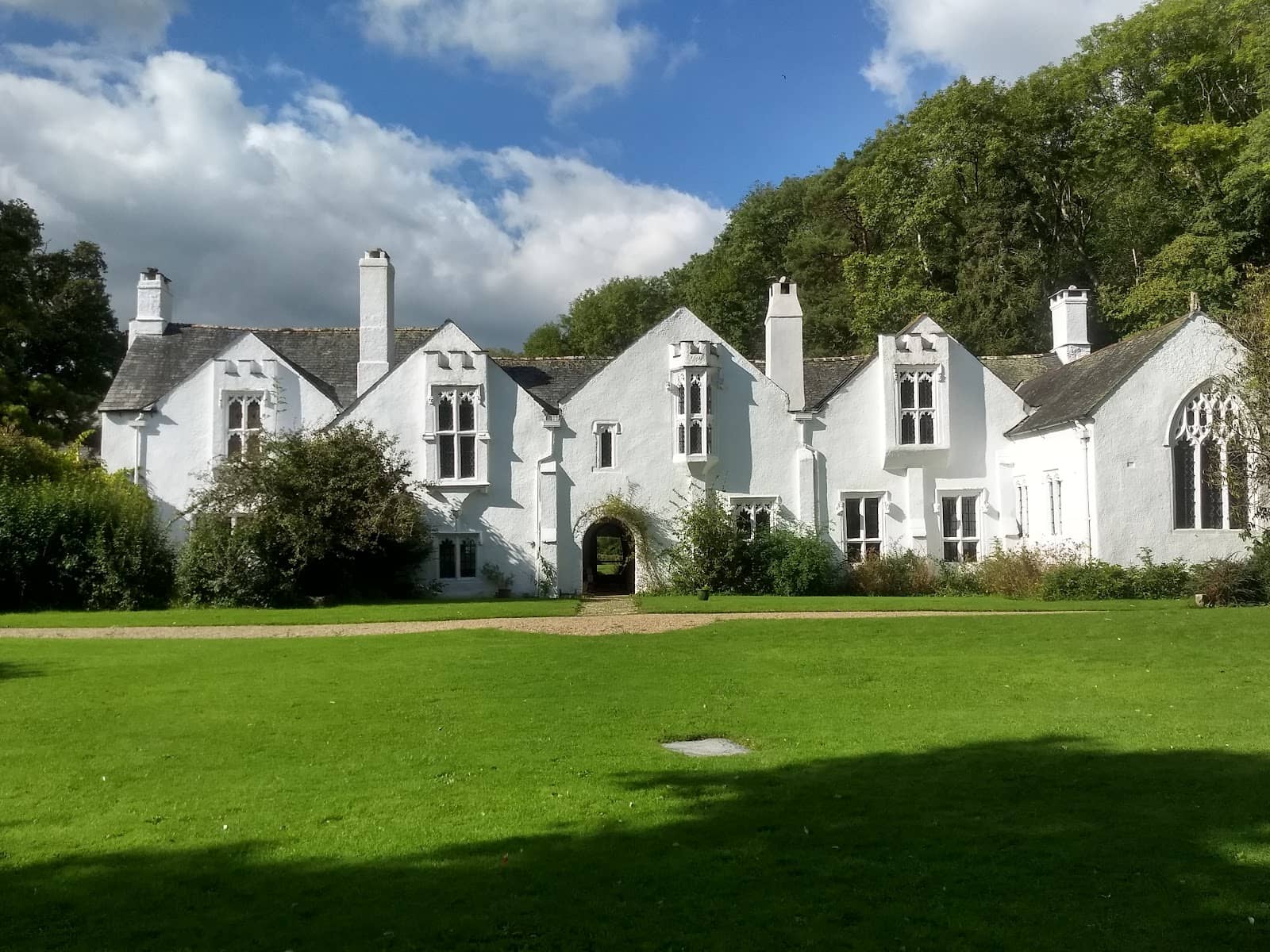 Verdant Gardens & Woods