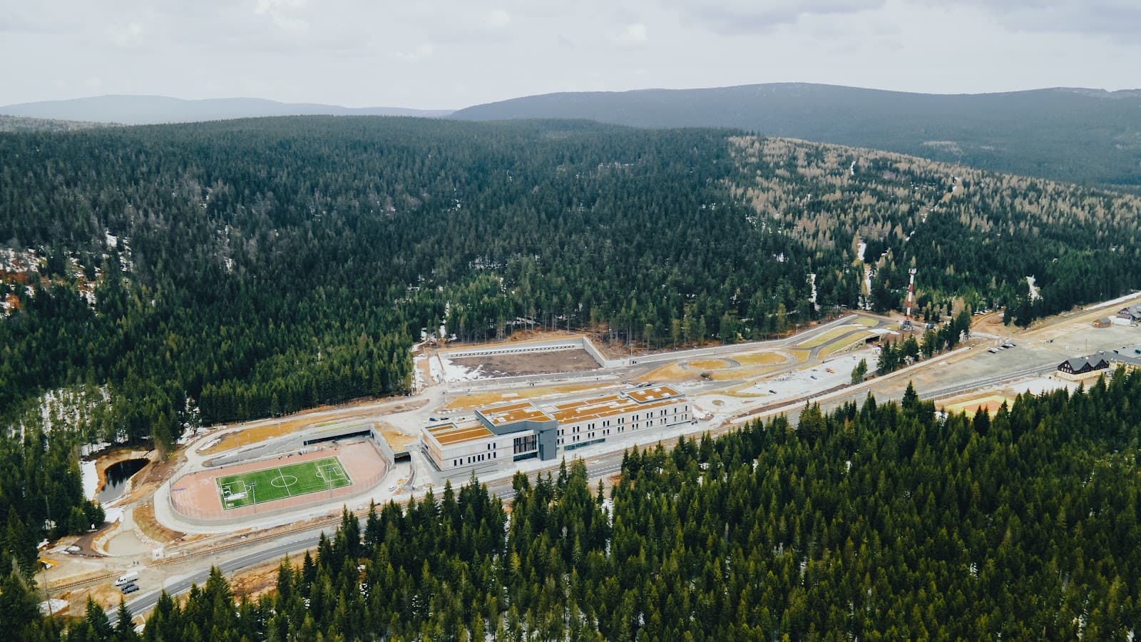 Polana Jakuszycka (Sports Center) - Image 1