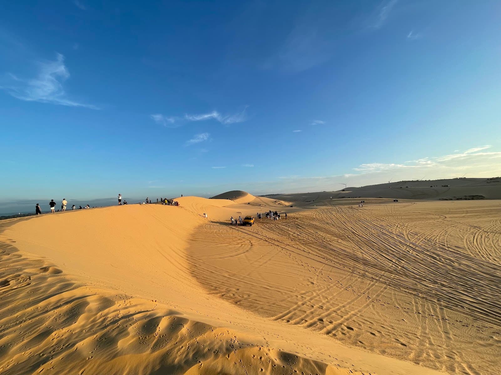 White Sand Dunes Bau Trang - Image 1