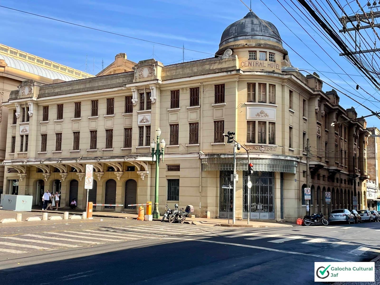 Palace Cultural Center - Image 1