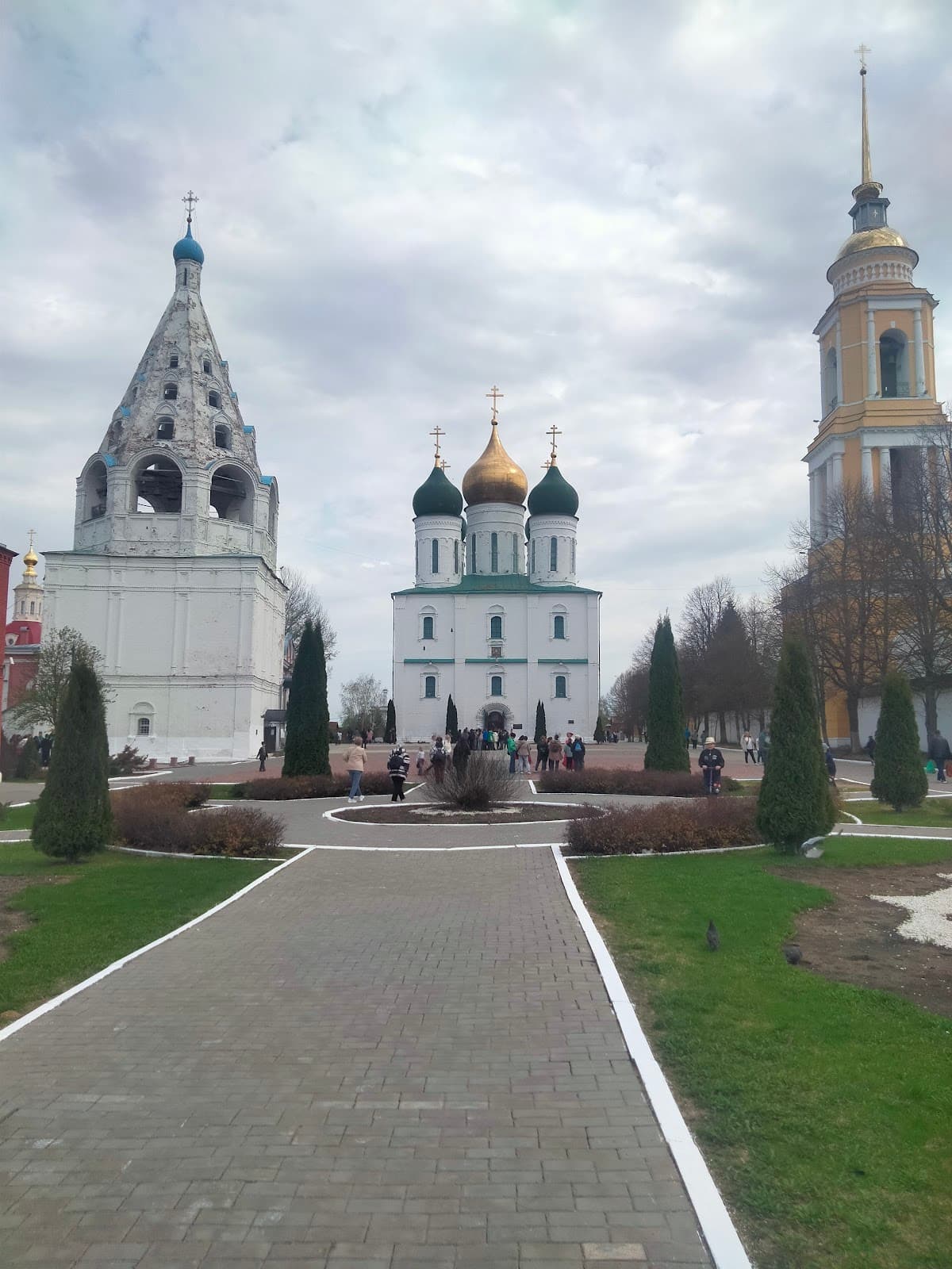 Cathedral Square - Image 1