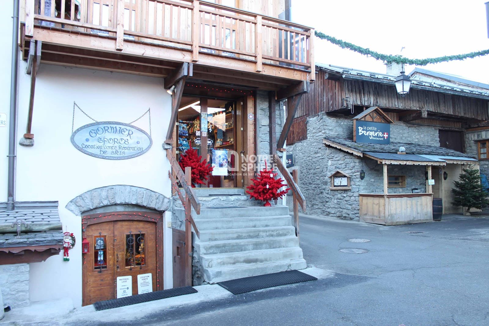 Courchevel Le Praz 1300 - Image 1