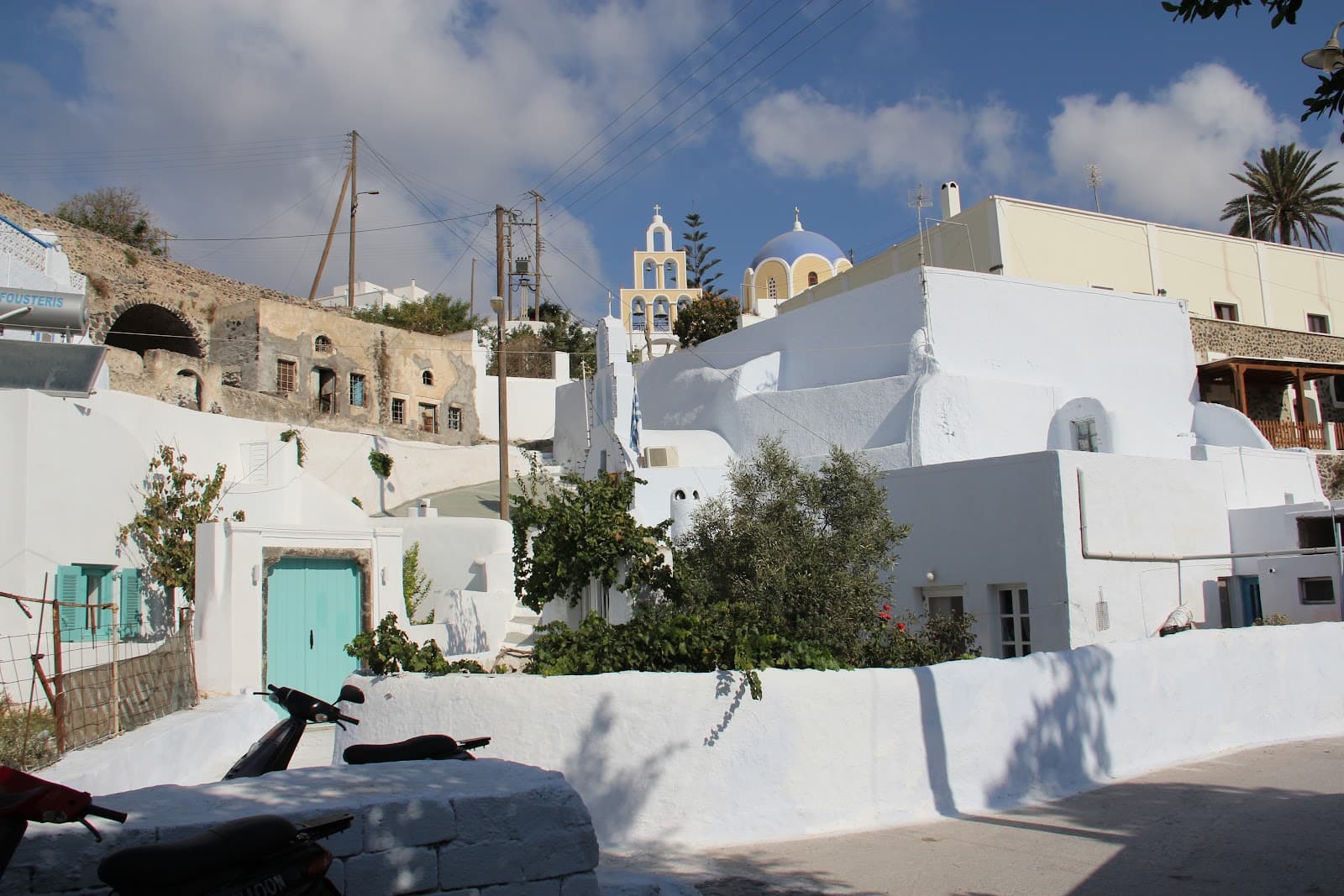 Vothonas Santorini - Image 1