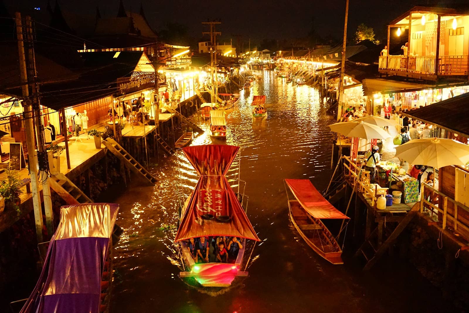 Floating Market Delights