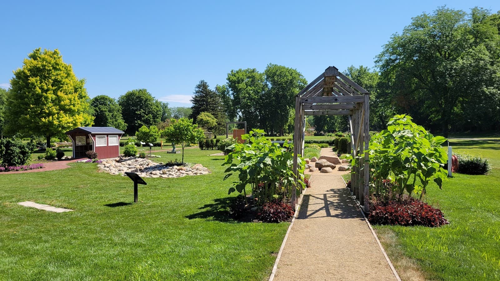 Snyder Park Gardens & Arboretum - Image 1