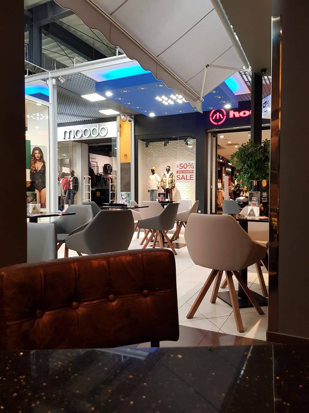 Coffee & Ice Cream Spot