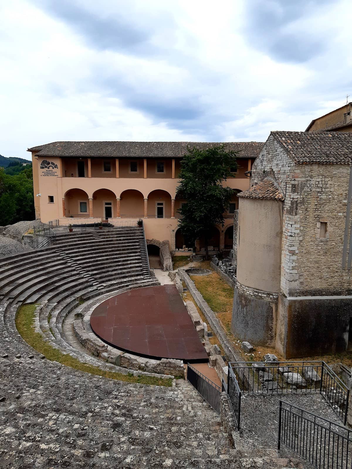 Avellino's Concert Venue