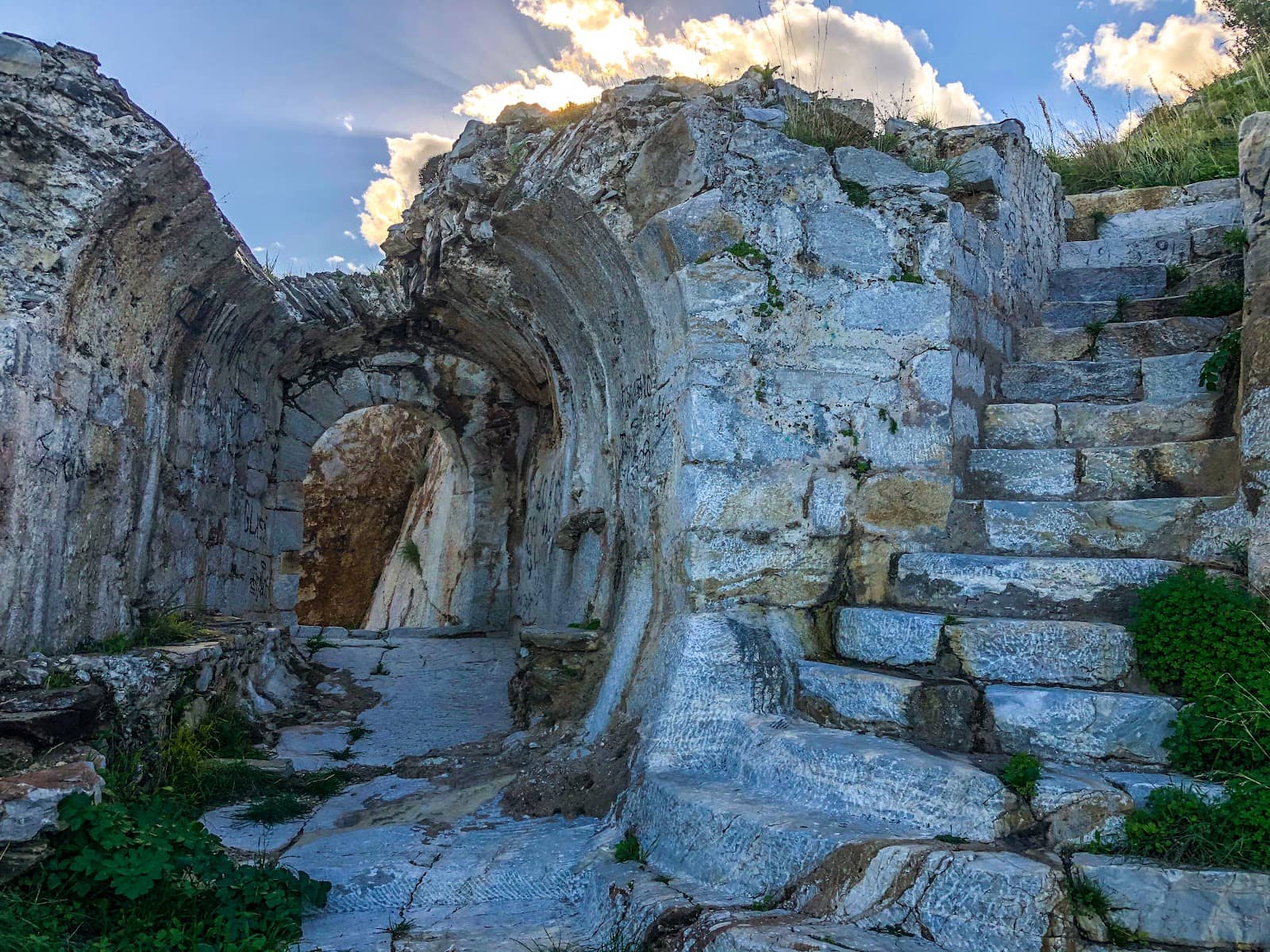 Voidokilia Beach Overlook