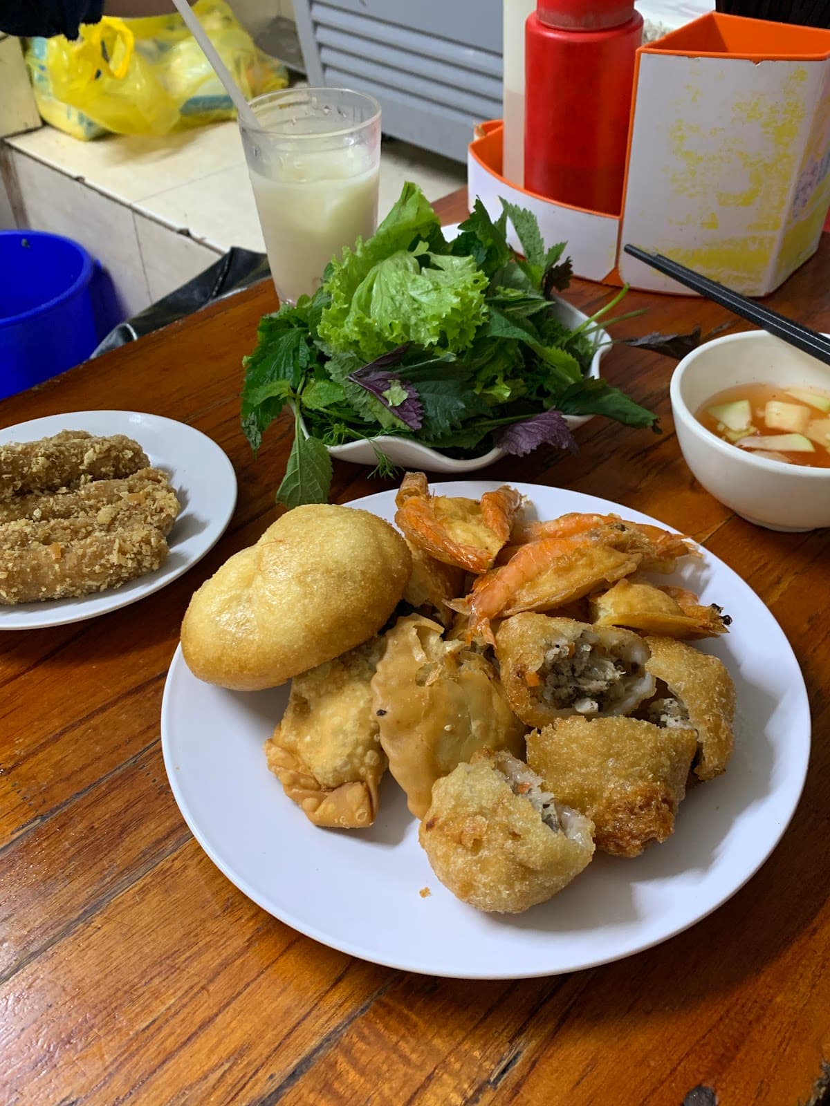 Various street stalls selling Banh Goi - Image 1