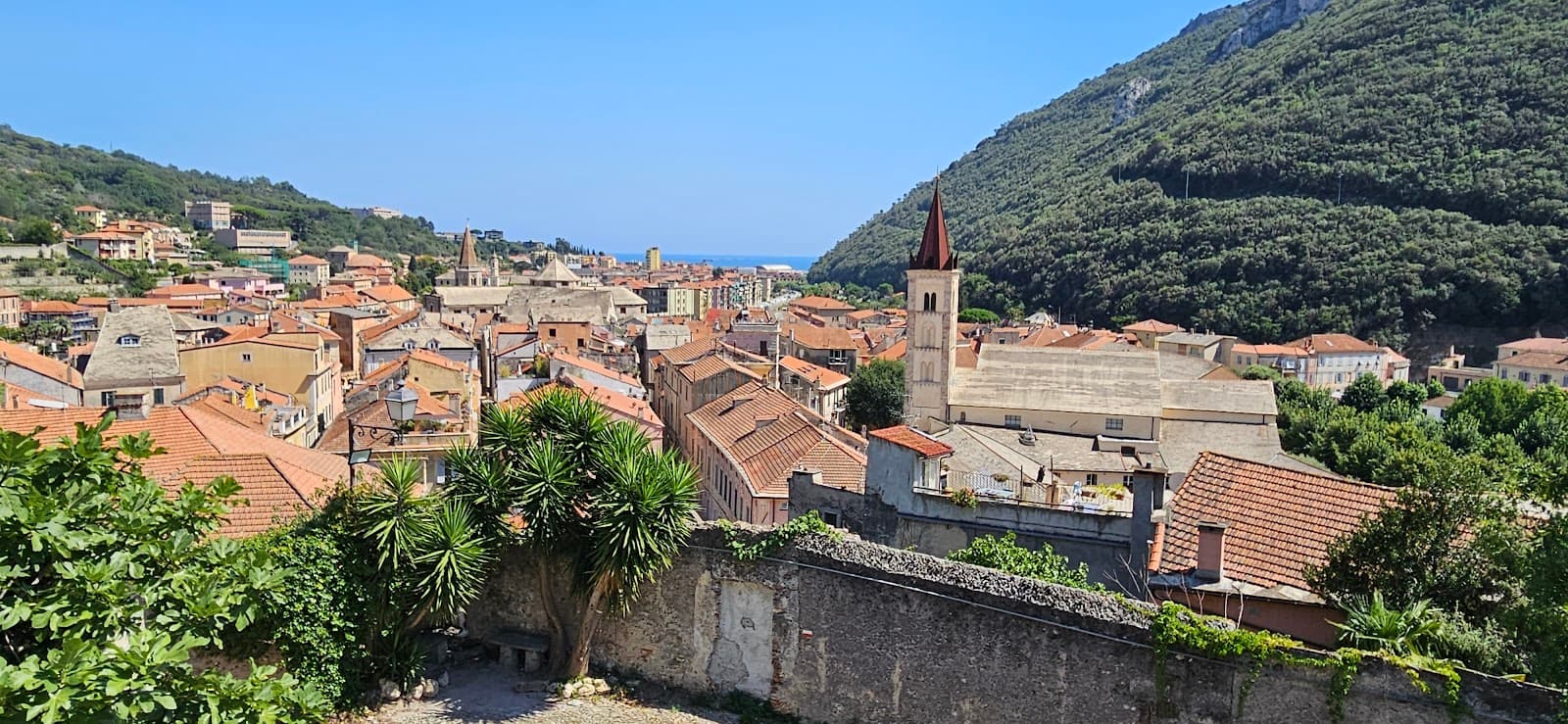 Finale Ligure and Finalborgo Day Trip - Image 1