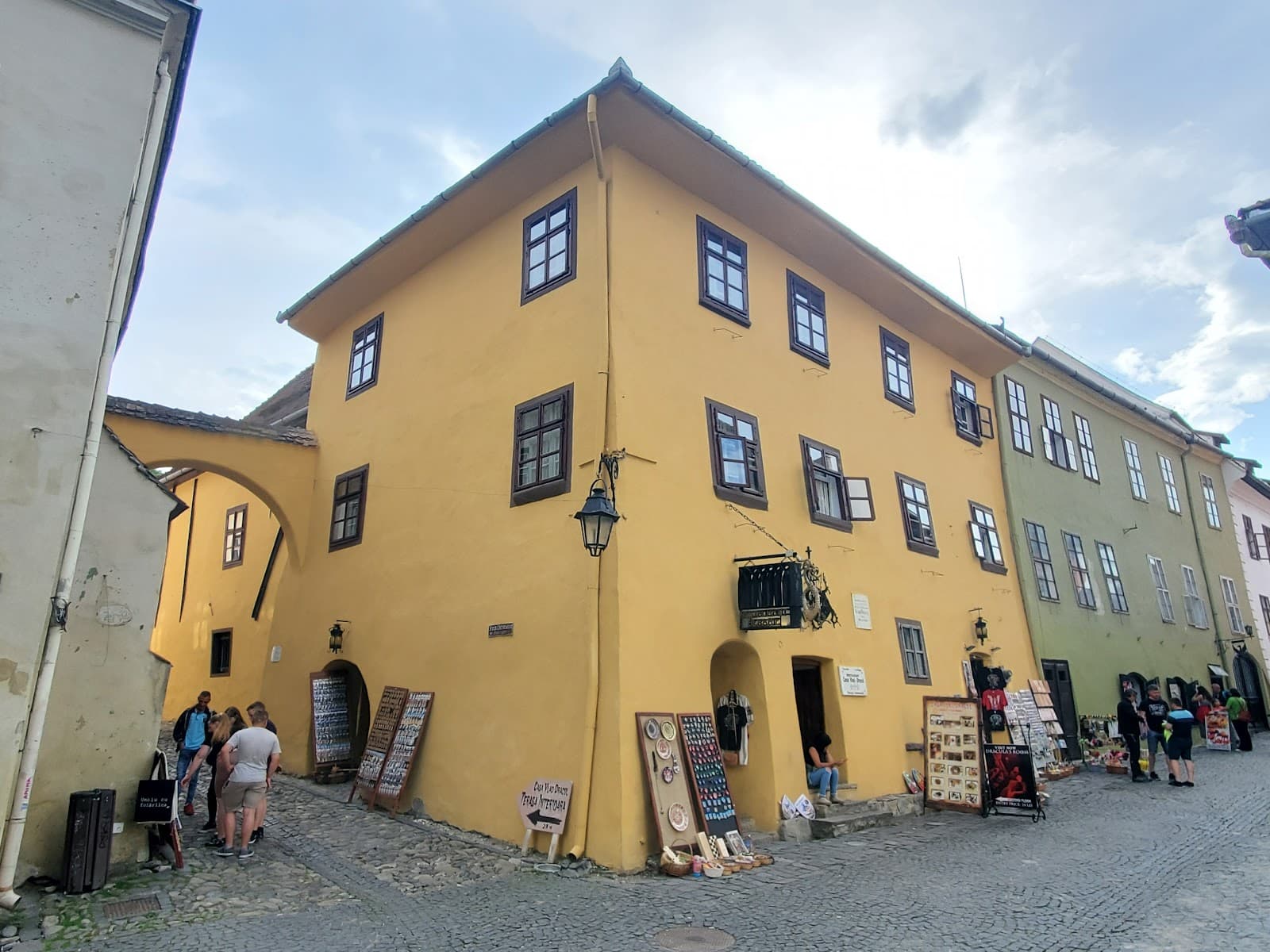 Casa Vlad Dracul Sighisoara - Image 1