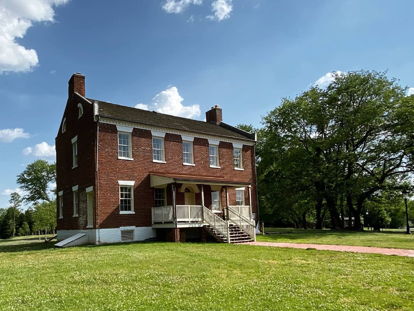 Peaceful Grounds & Trails