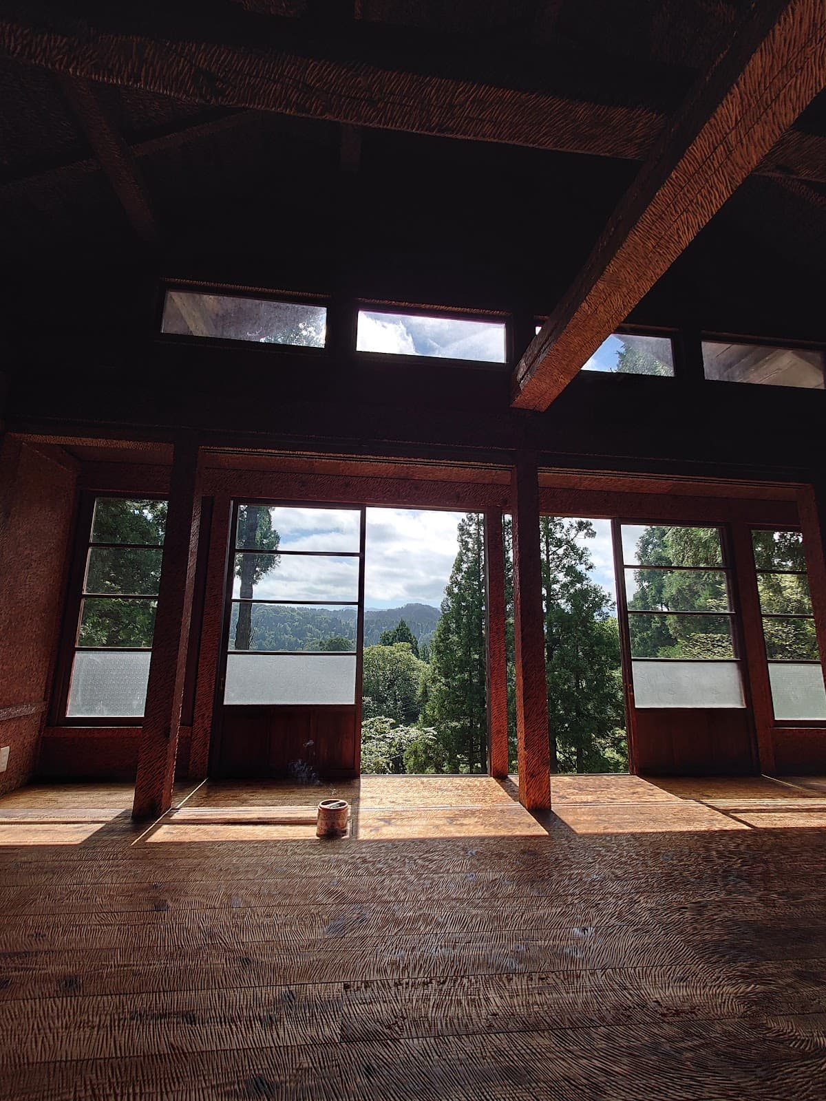 Shedding House - Image 1