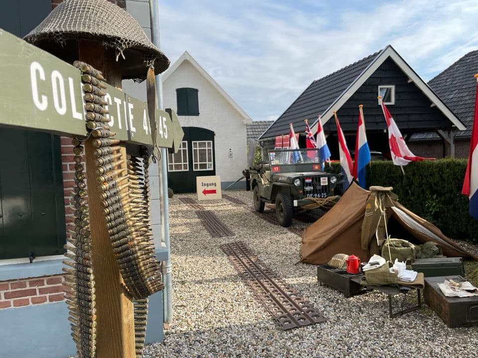 Museum Collectie '40-'45 Beekbergen - Image 1