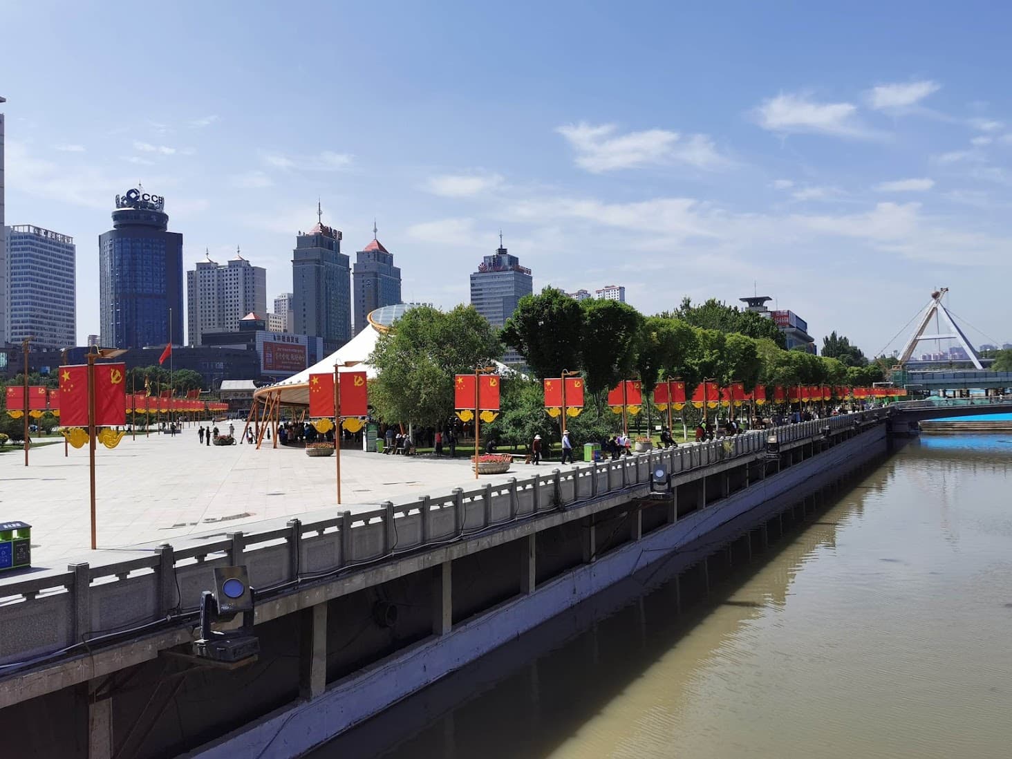 Xining Central Square - Image 1