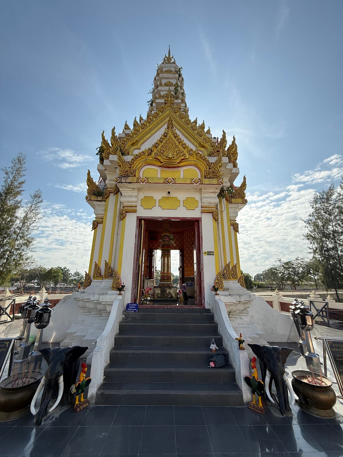 Phitsanulok City Pillar Shrine - Image 1