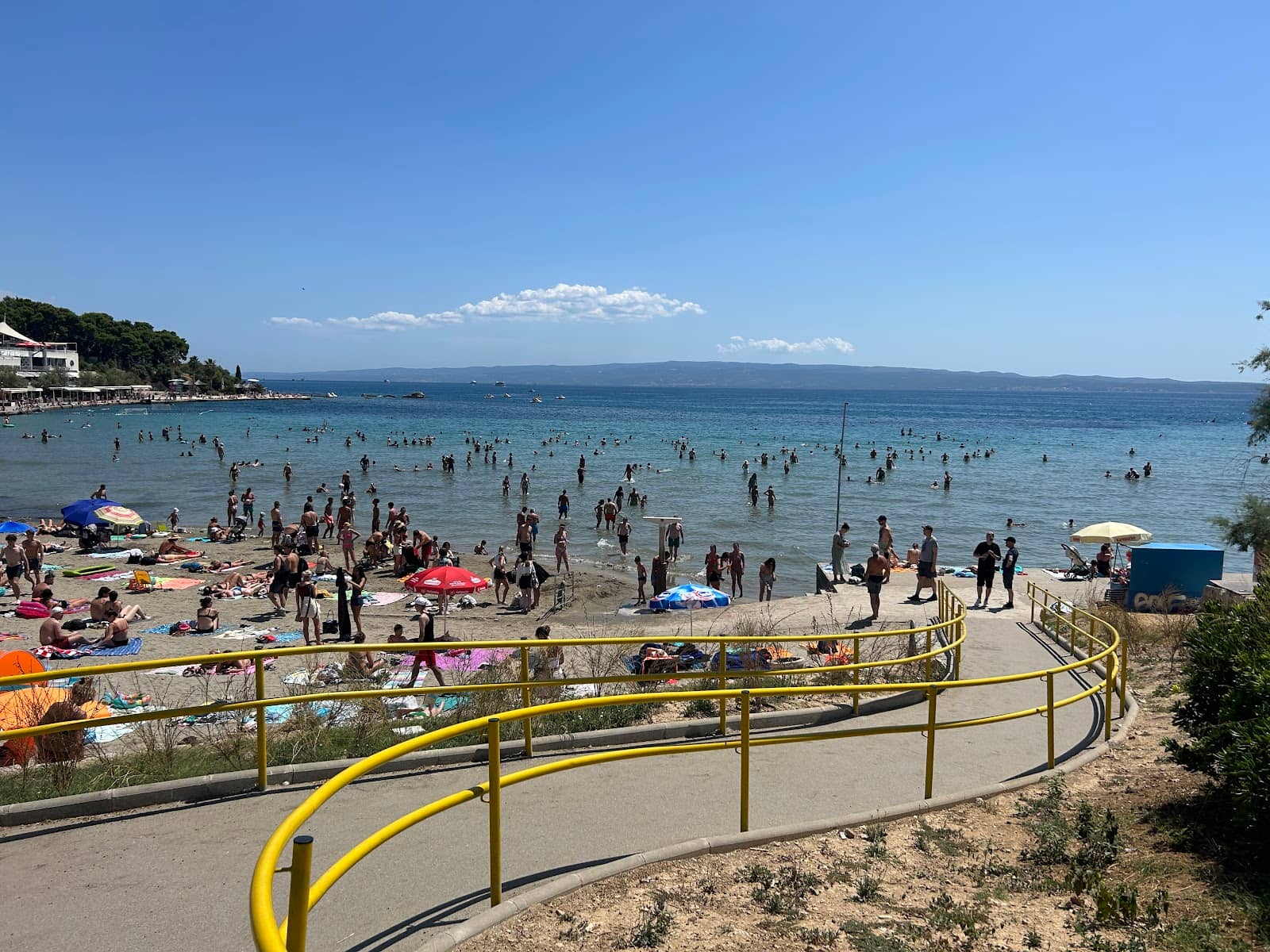 Convenient Beach Bar