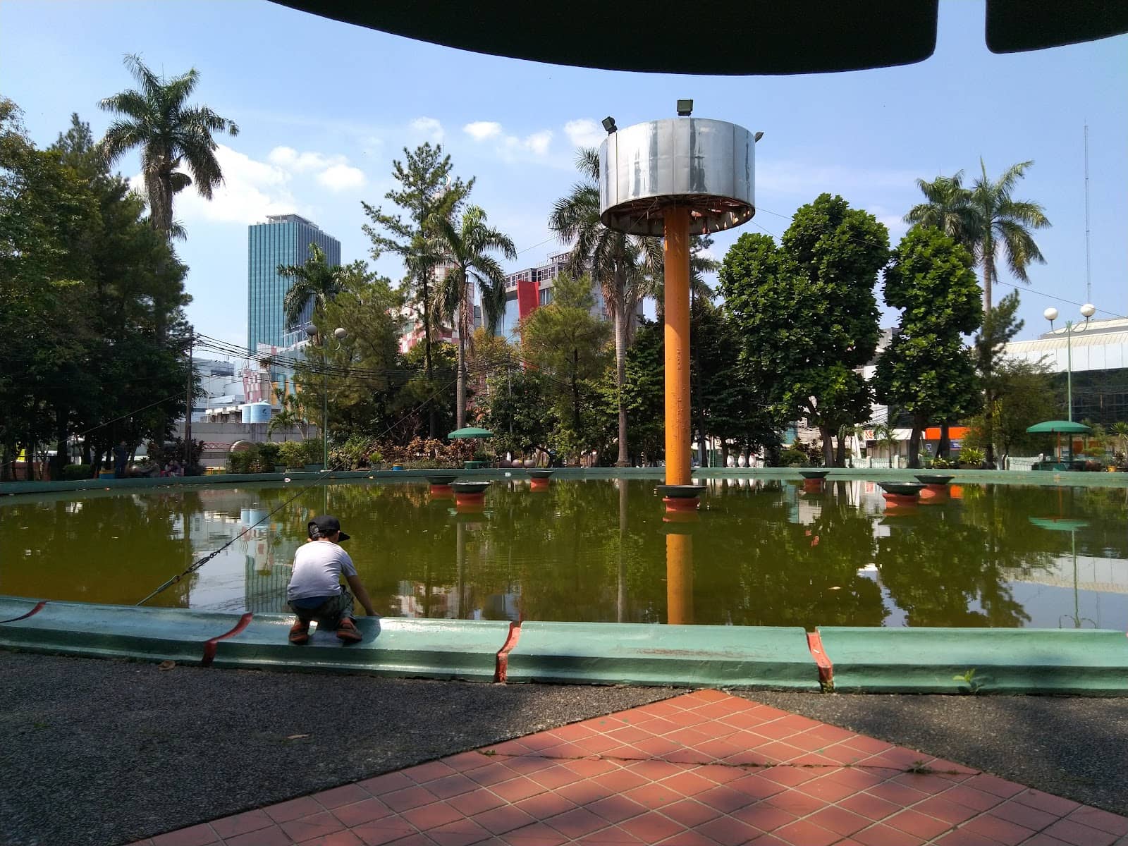 Tranquil Pond Ambiance