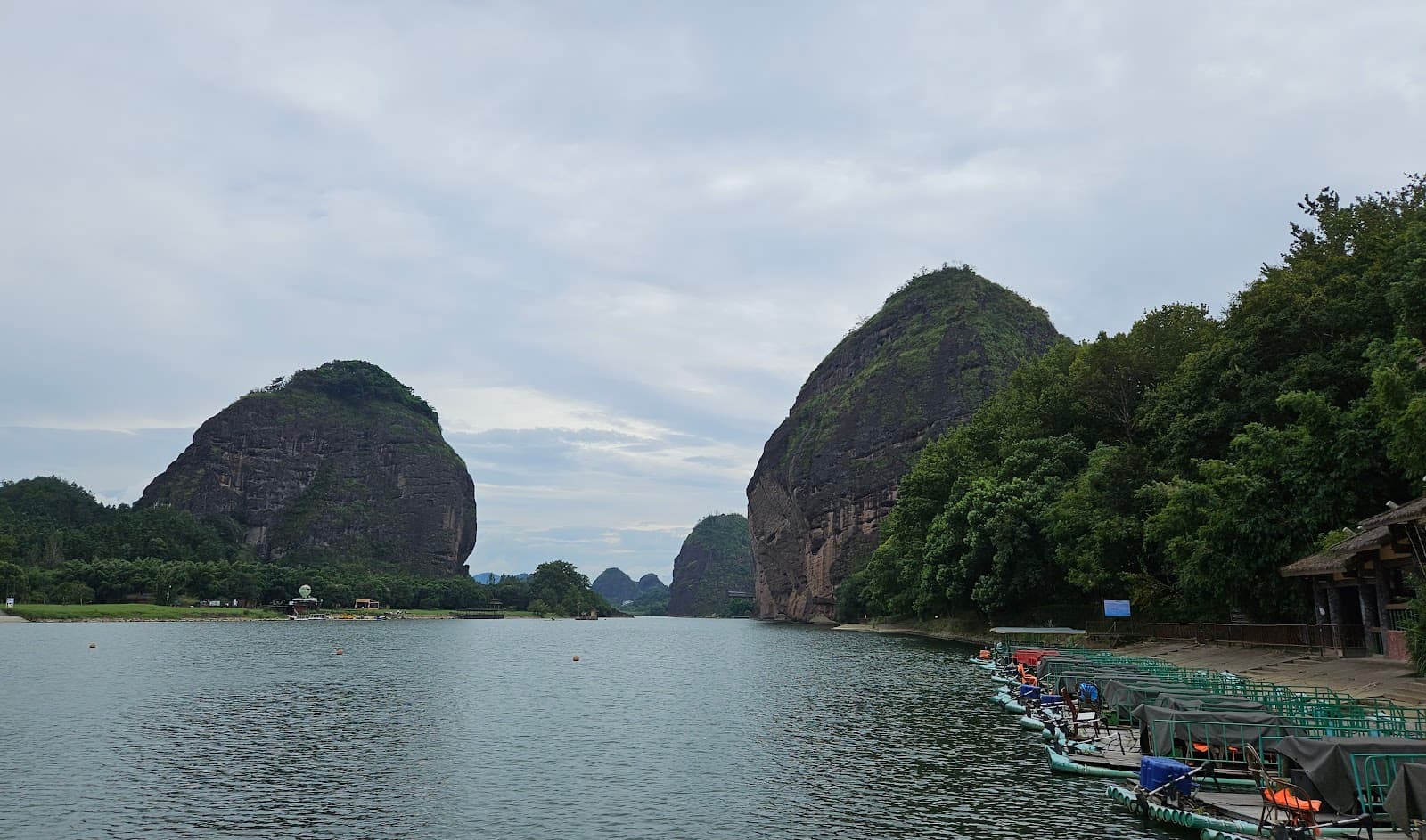 Longhu Mountain (Mount Longhu) - Image 1