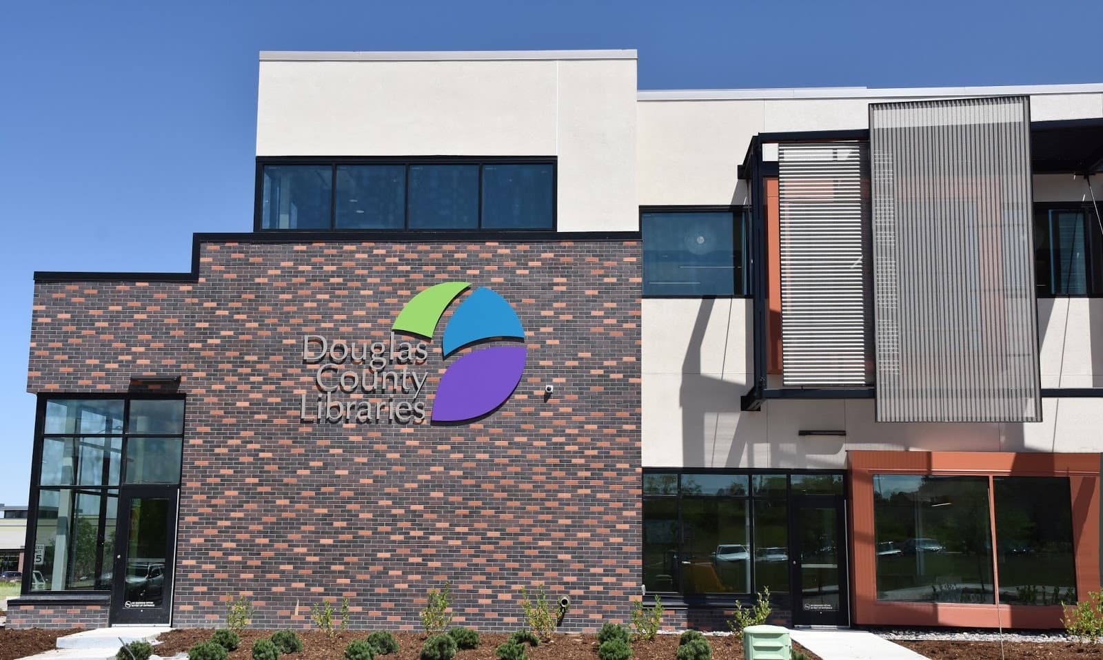 Douglas County Libraries – Lone Tree - Image 1