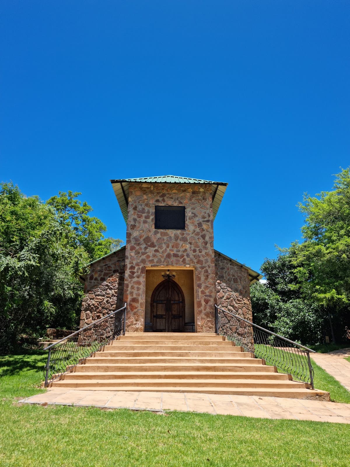 Milorho Lodge - Image 1