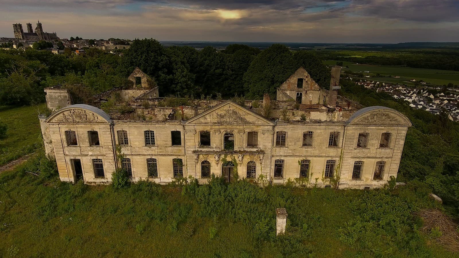Saint-Vincent Abbey site - Image 1