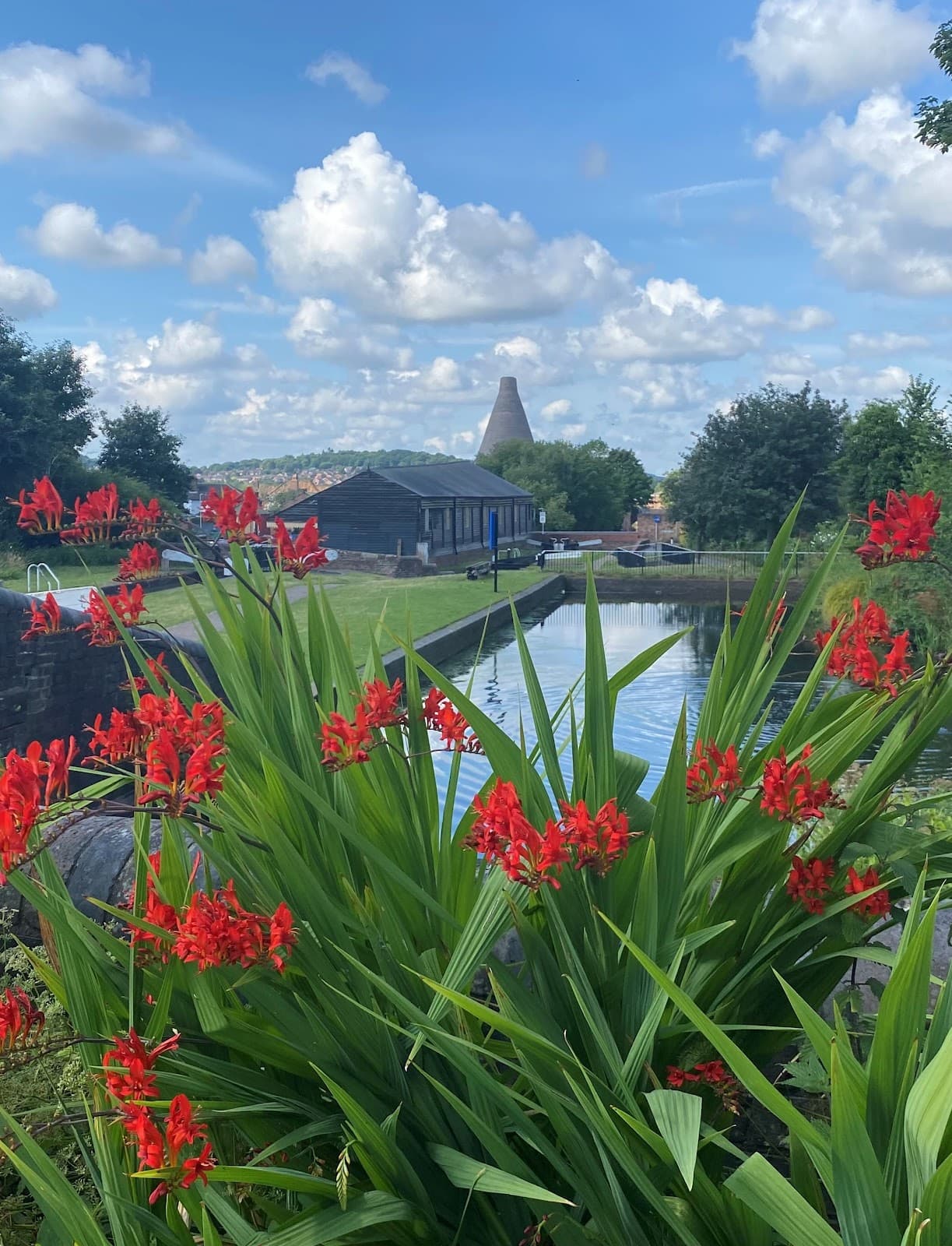 Red House Glass Cone - Image 1