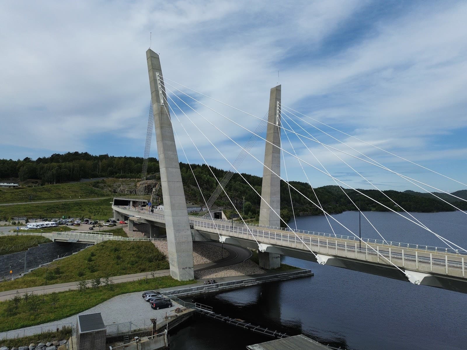 Farris Bridge (Farrisbrua) - Image 1