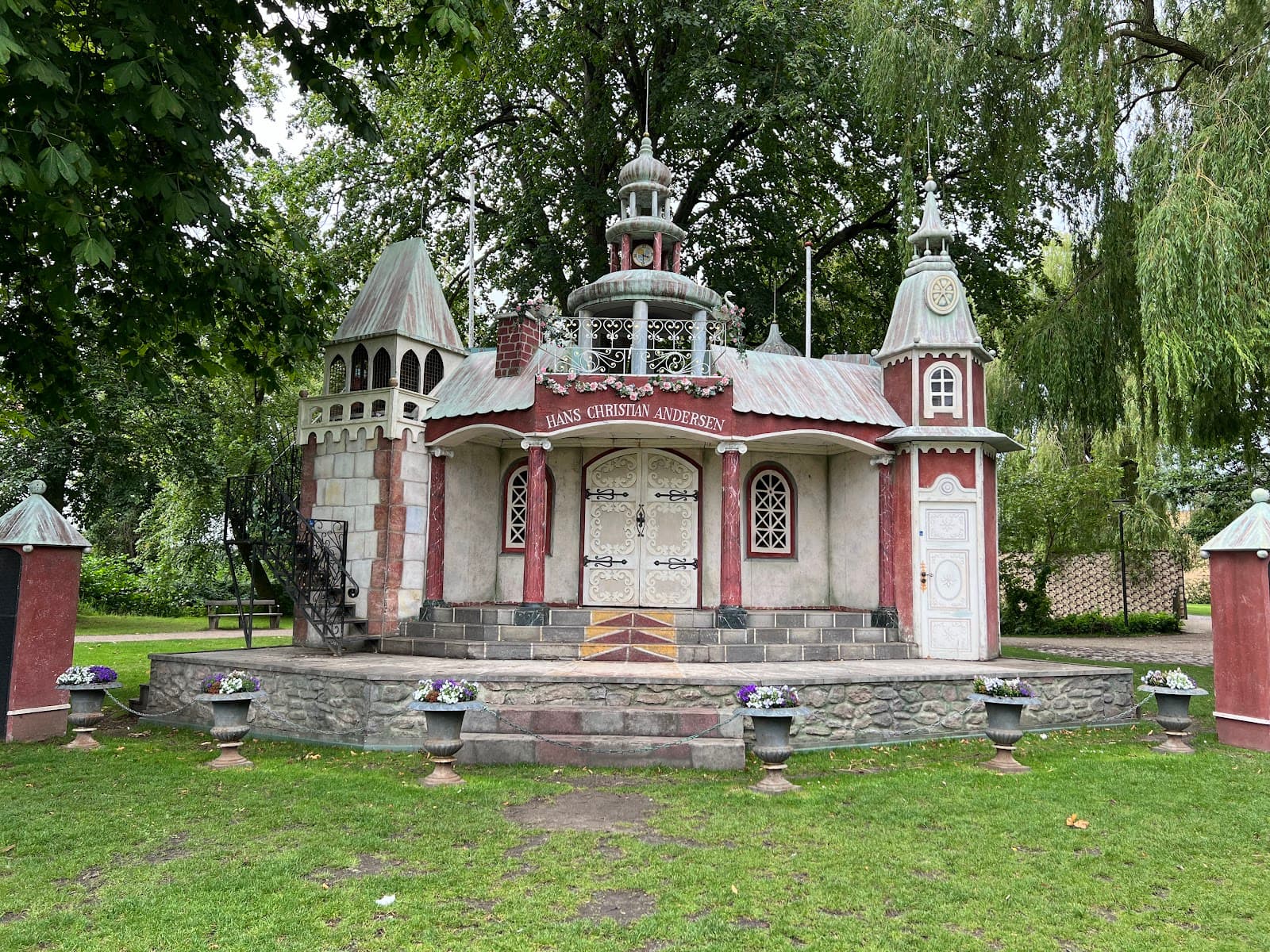 Fairy Tale Garden - Image 1