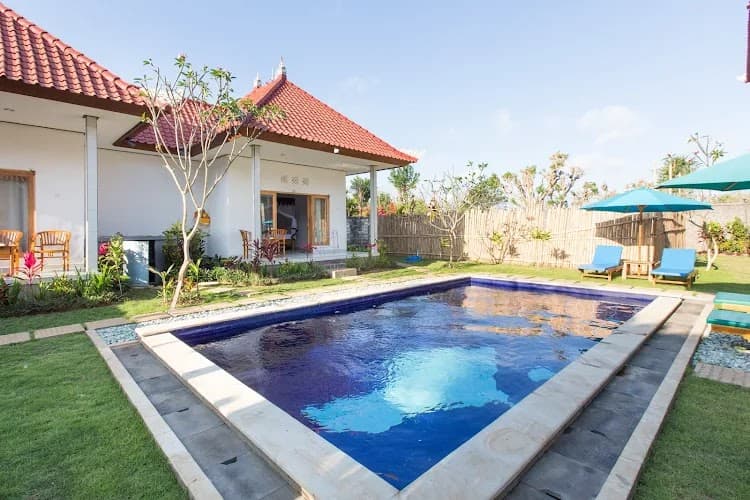 Bingin Left Surf - Image 1