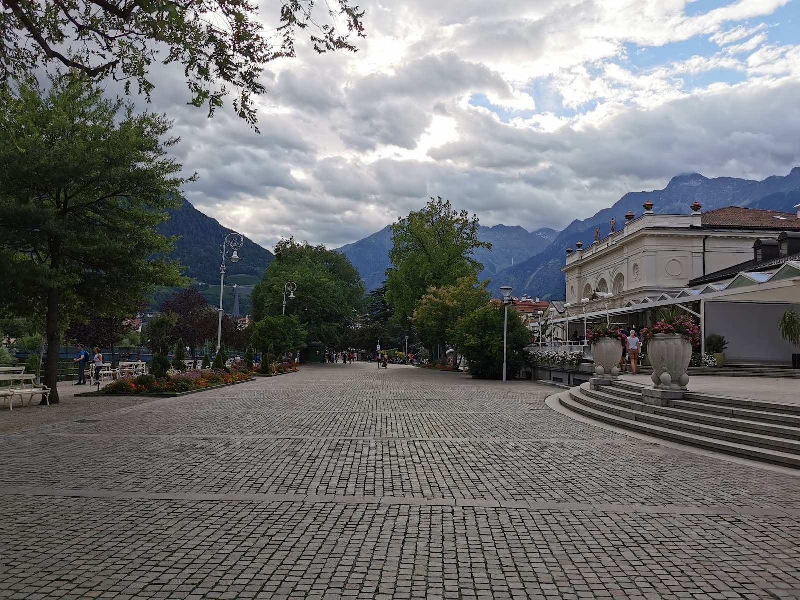 Winter Promenade Passeggiata d’Inverno - Image 1