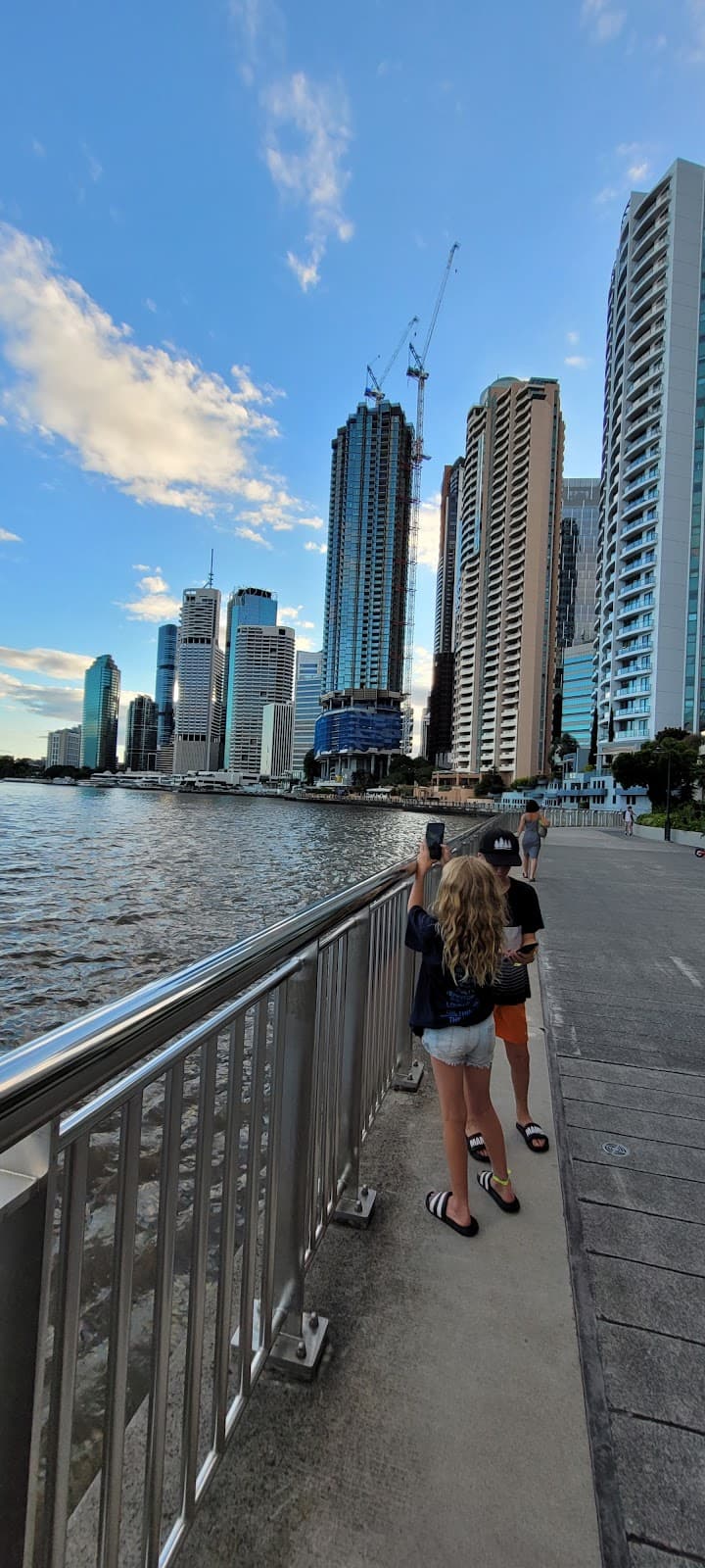 City Reach Boardwalk Brisbane - Image 1
