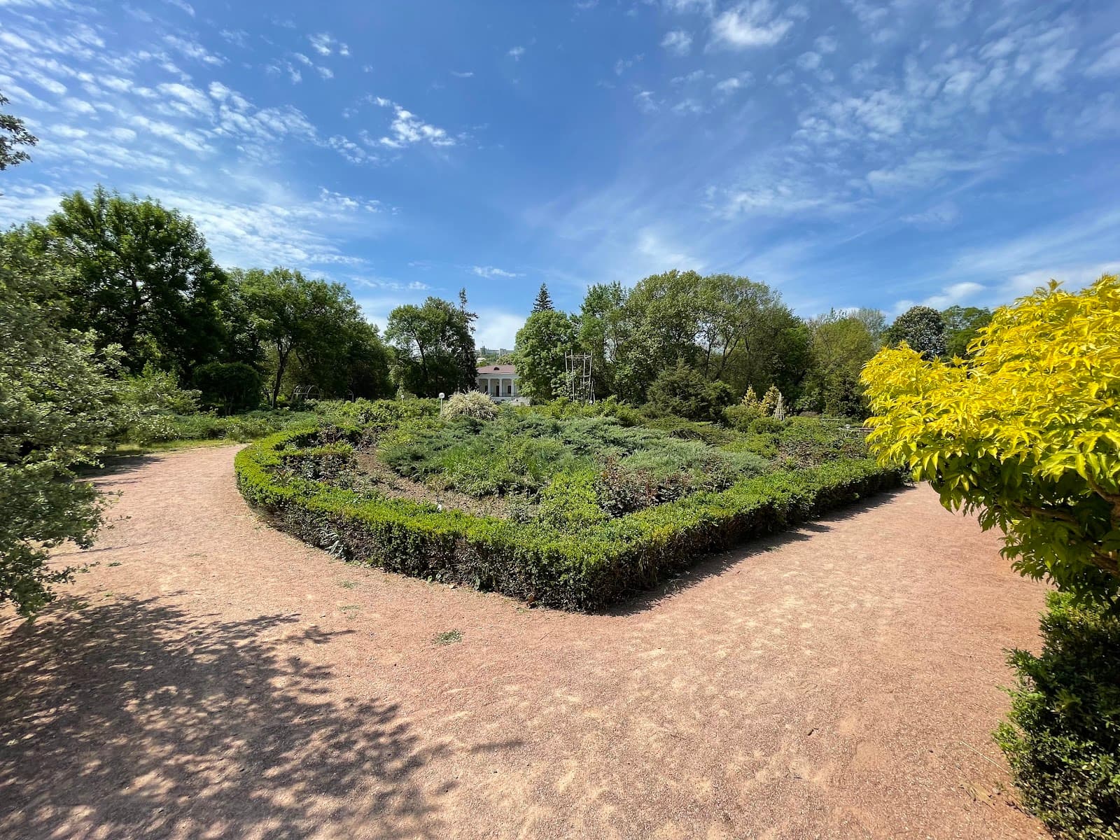 Vernadsky CFU Main Building - Image 1