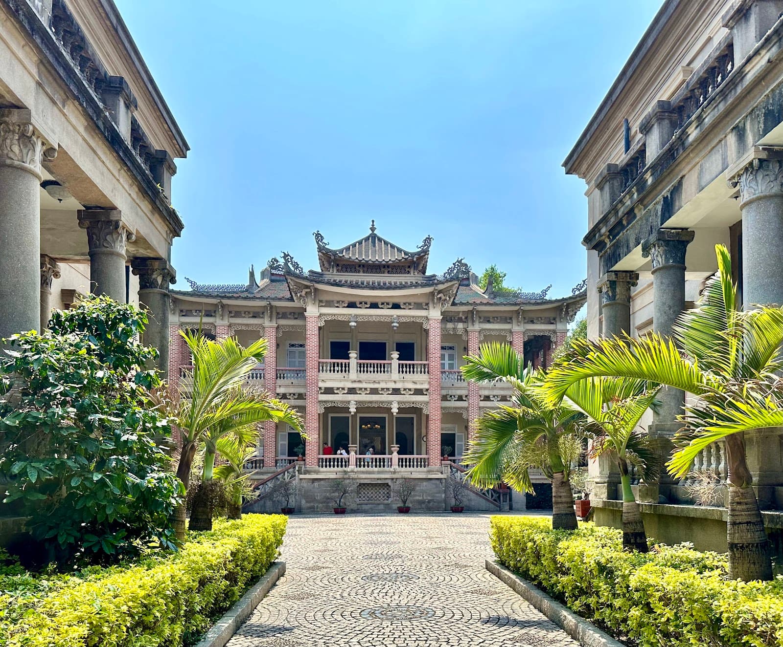 Hi Heaven Historic Mansion - Image 1