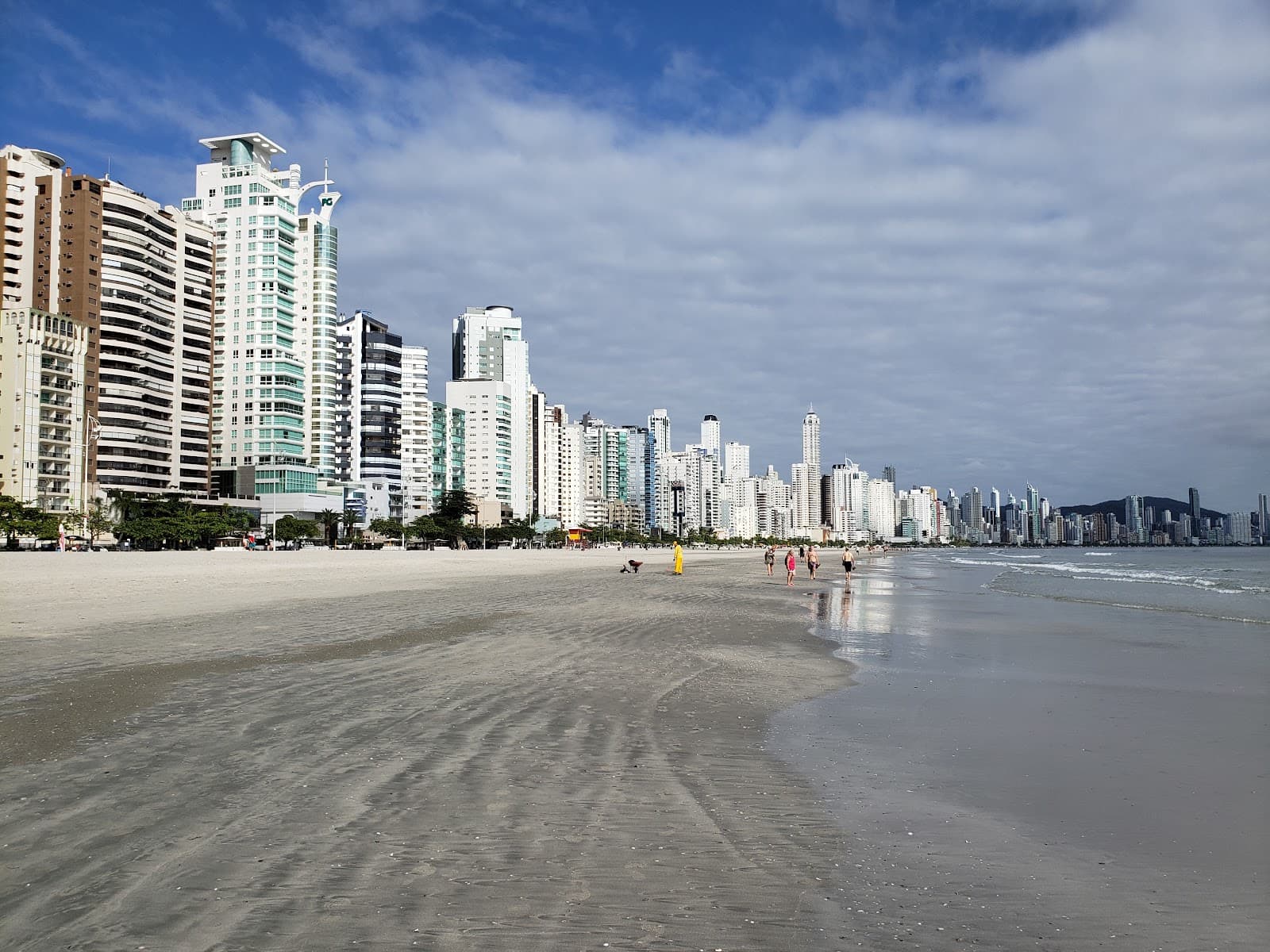 Centro neighborhood - Image 1