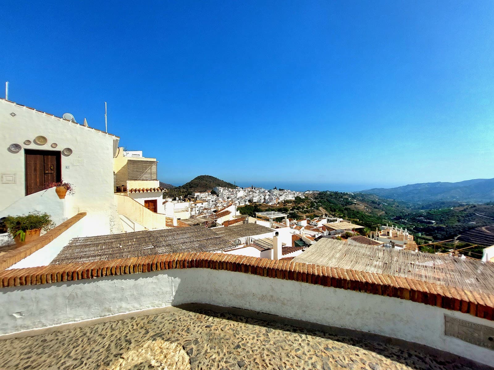 Calle Real & Mirador de Santo Cristo Frigiliana - Image 1