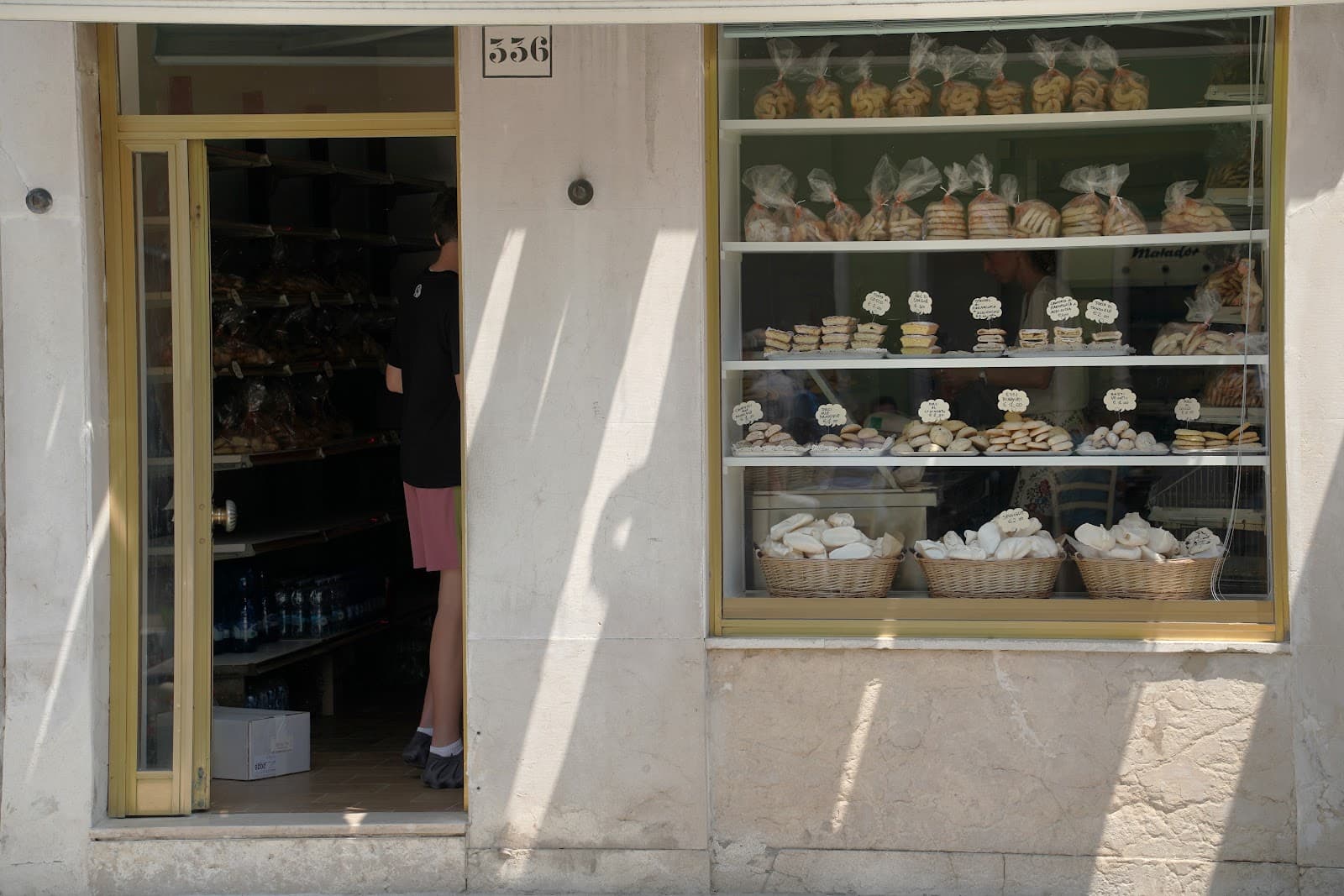 Local Bakeries in Burano - Image 1