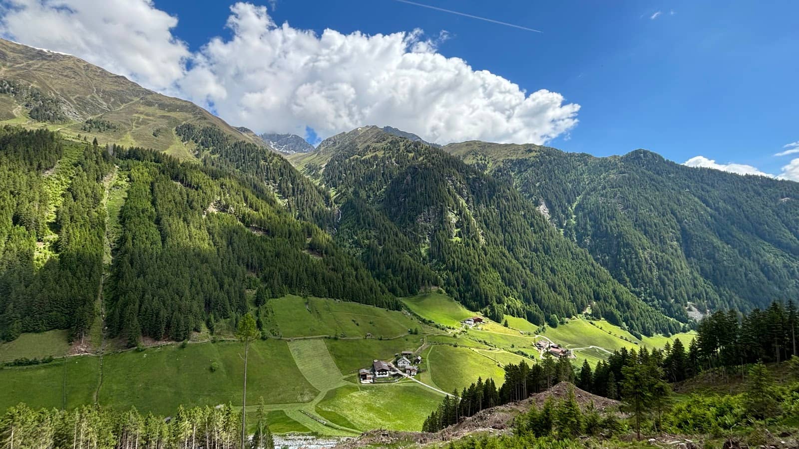 Scenic Hiking Trails