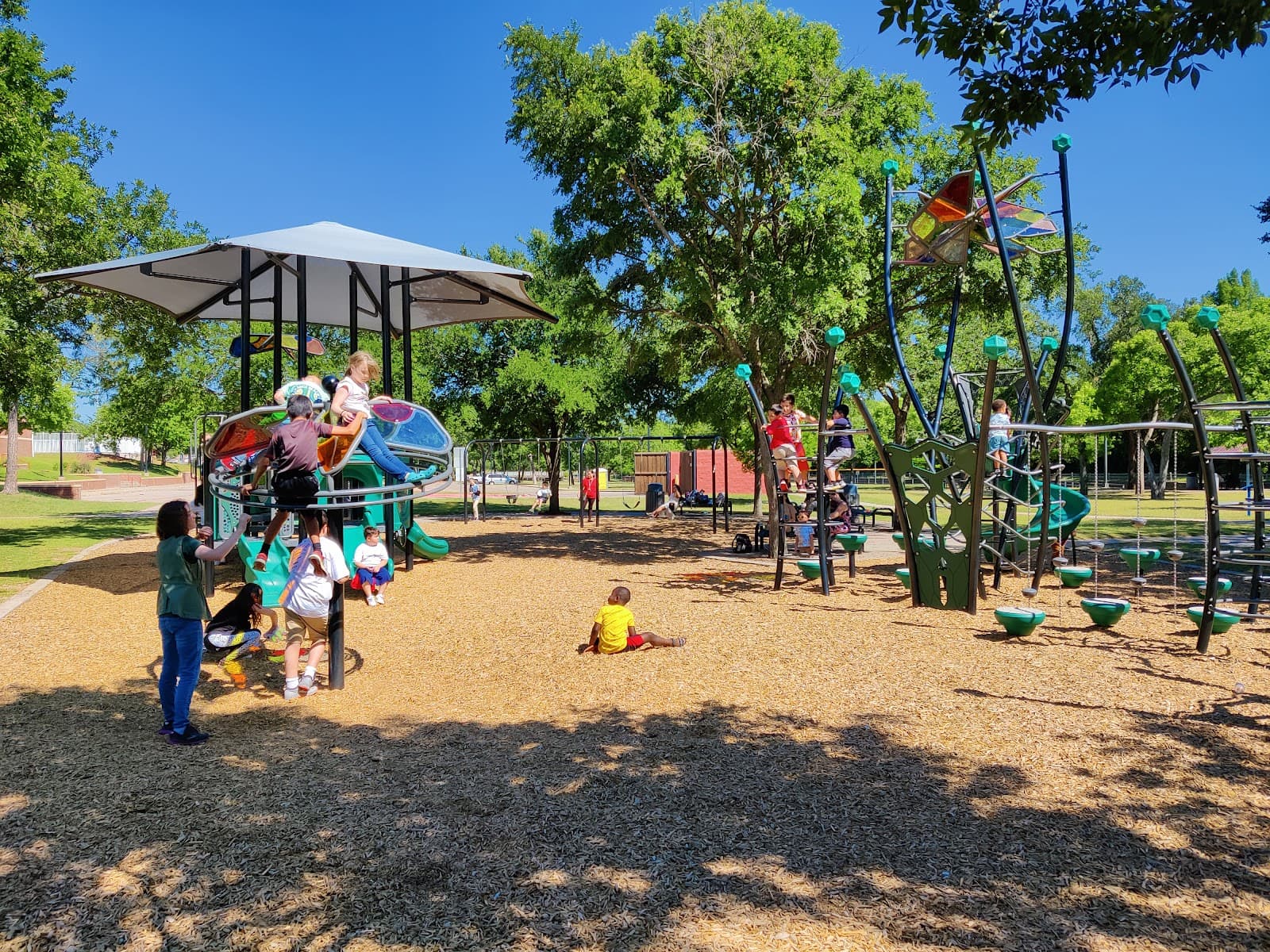 Senter Park - Image 1