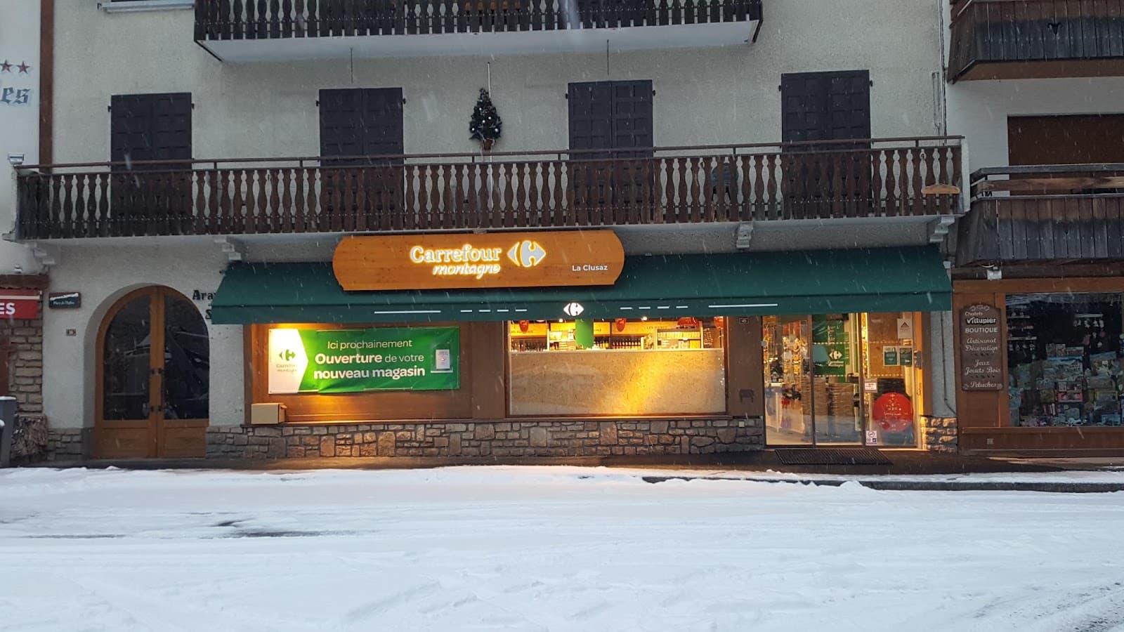 La Clusaz Village Market - Image 1