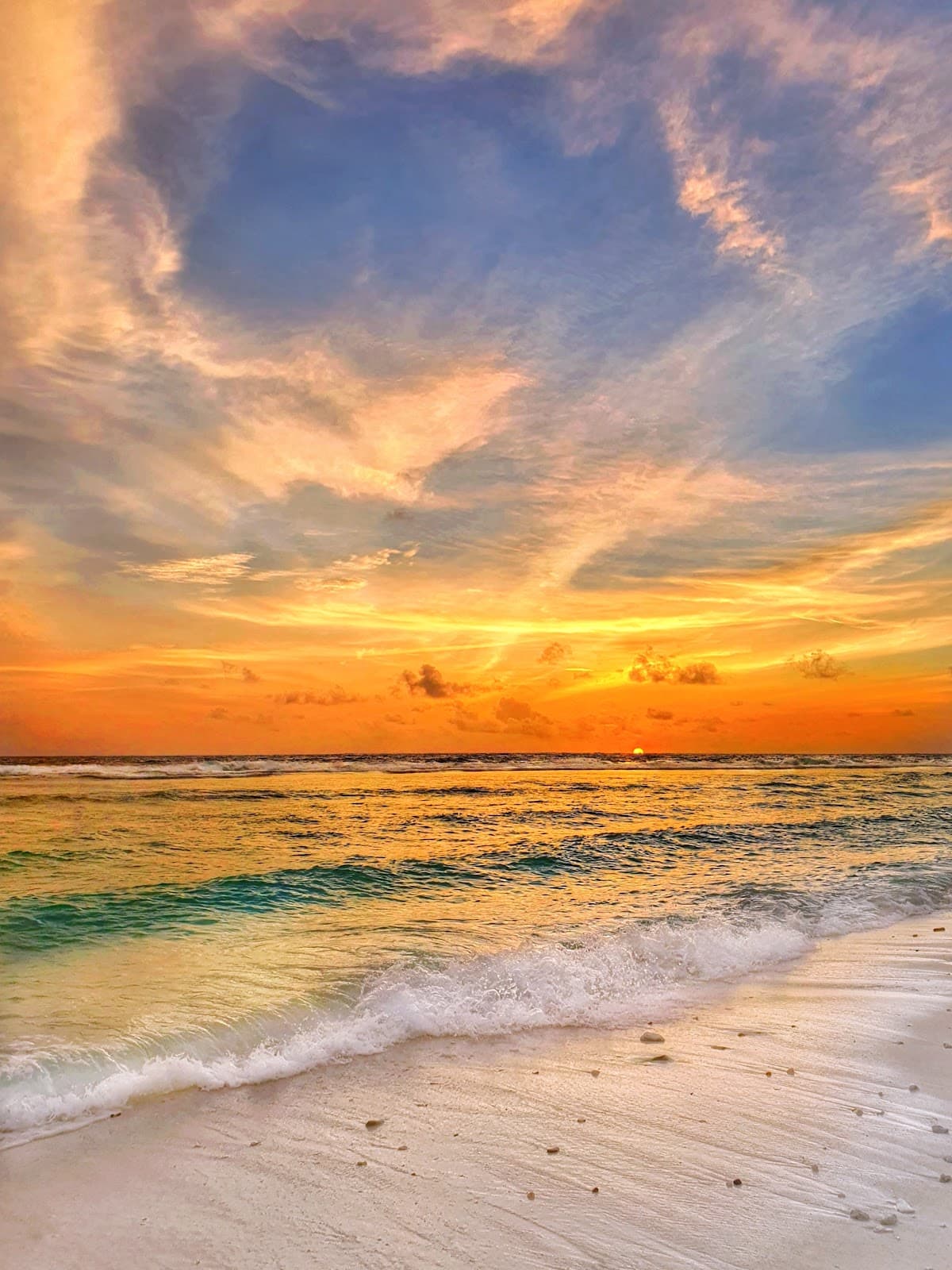 Hithadhoo Island - Image 1