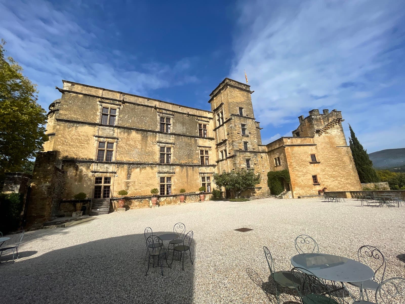 Château de Lourmarin - Image 1