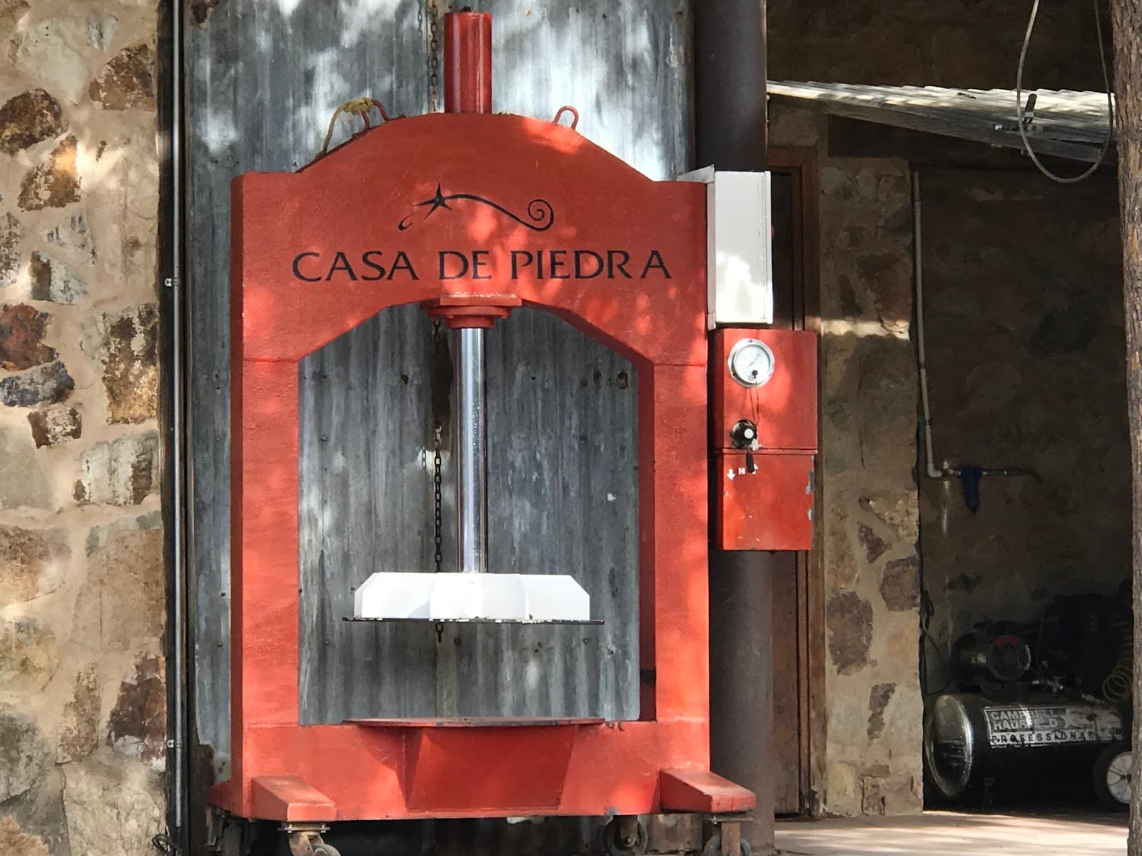 Casa de Piedra - Image 1