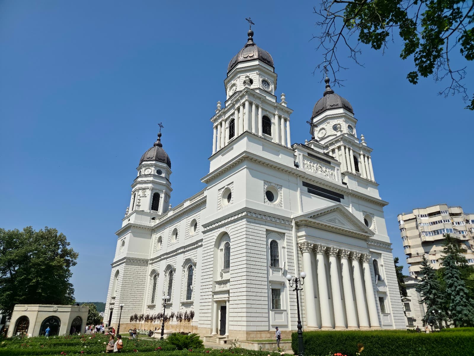 Metropolitan Cathedral of Iași - Image 1