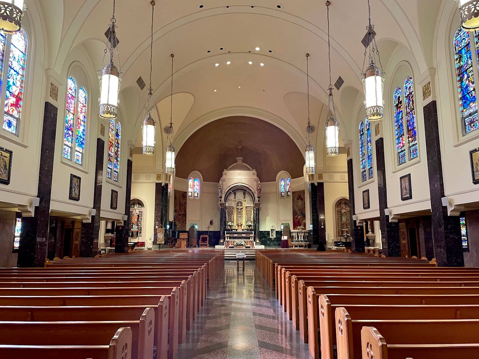 Beautifully Maintained Grounds