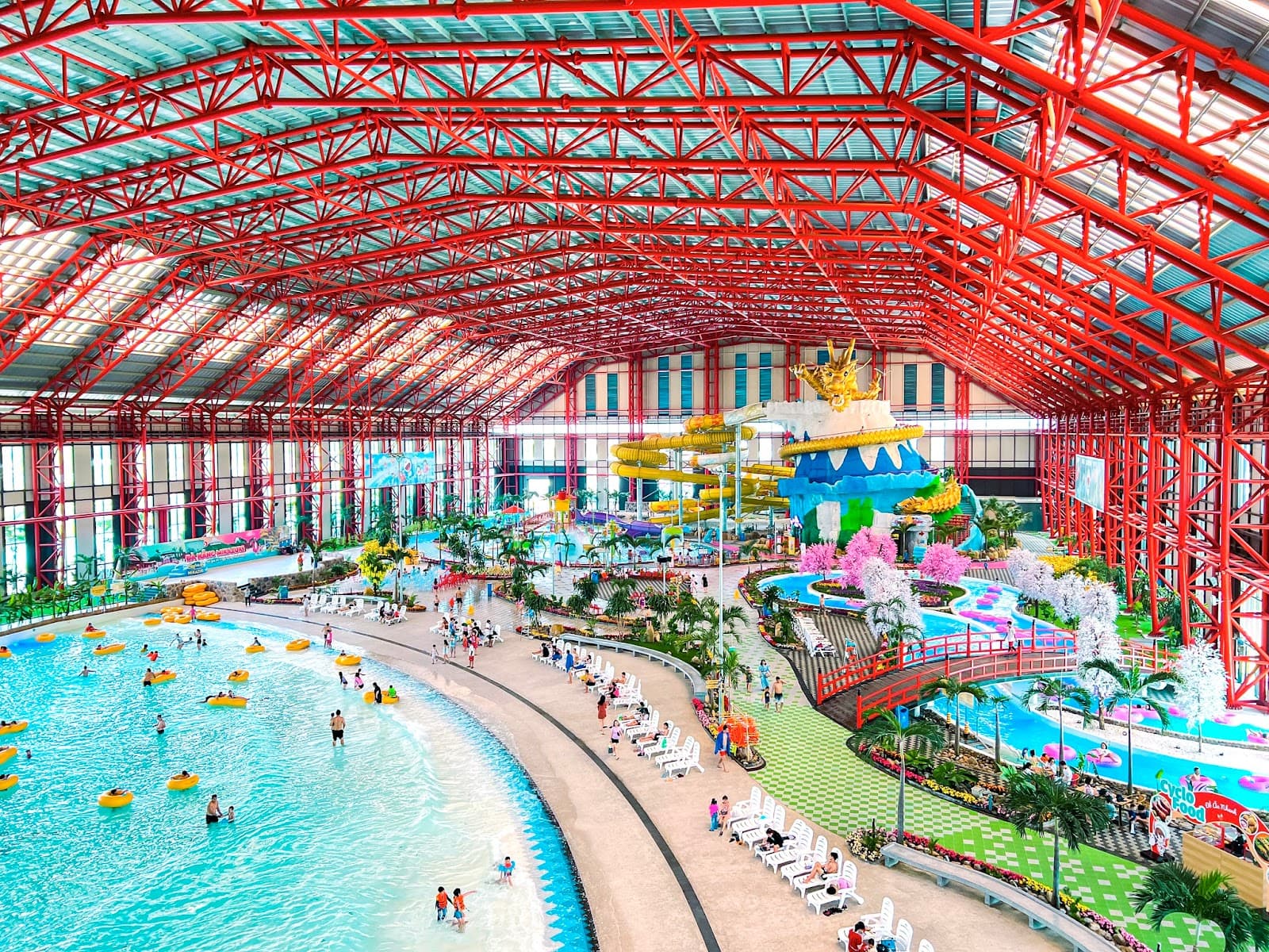 Danang Mikazuki Water Park 365 - Image 1