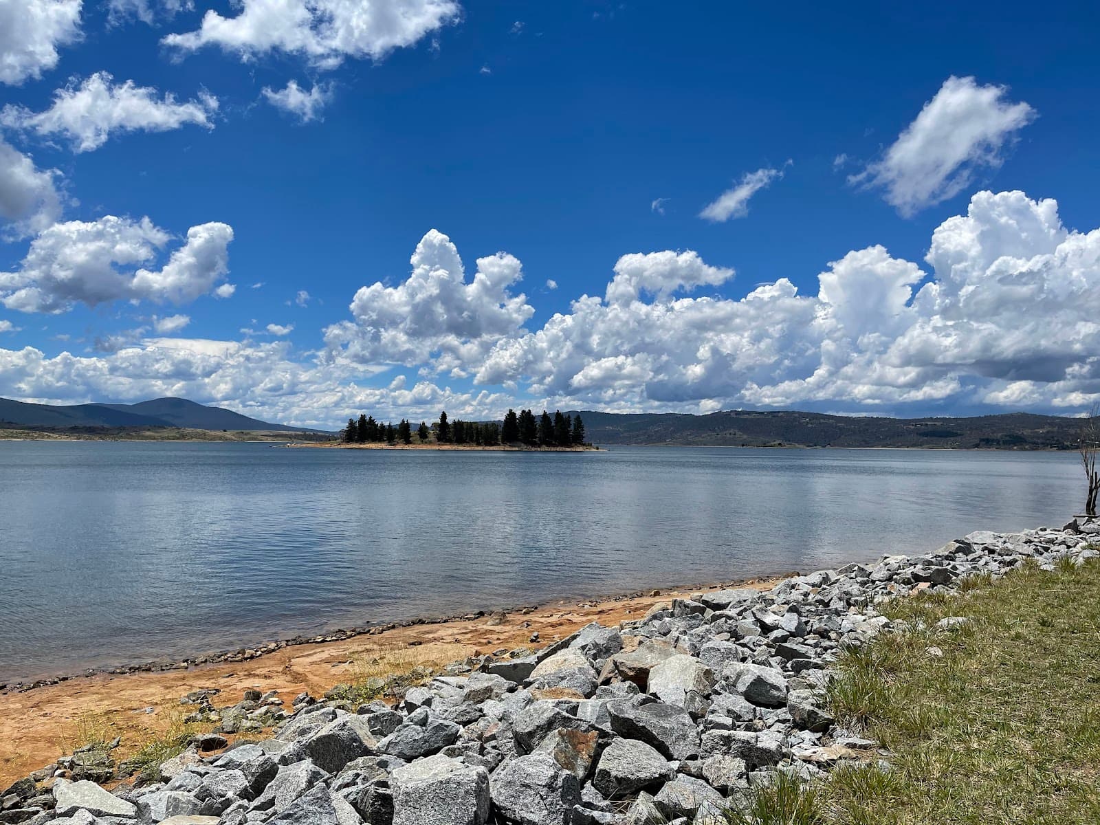Lake Jindabyne Foreshore - Image 1