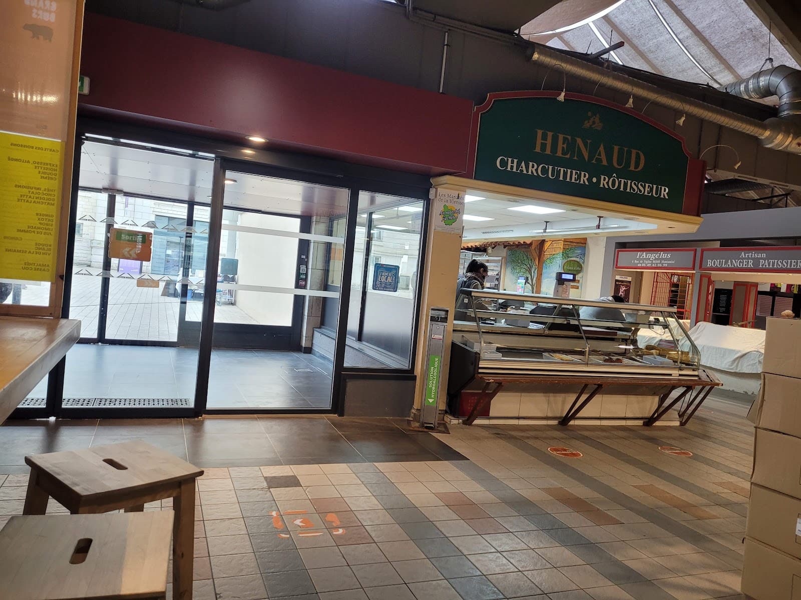 Les Halles de Poitiers - Image 1